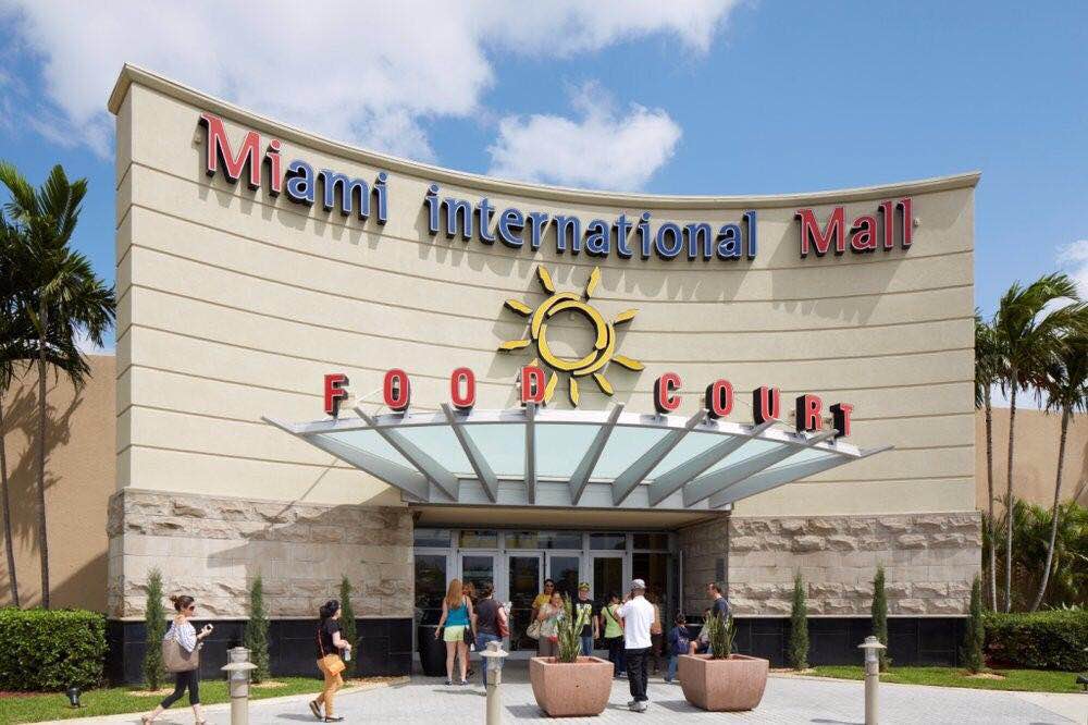 Shopping itineraries in Miami International Mall in January