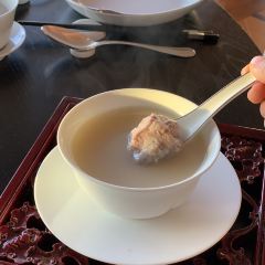 YUE JING XUAN User Photo