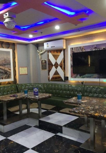 清真·罗蒙迪克餐饮火吧(临夏·义乌国际商业广场店)