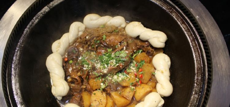 高家小院铁锅炖(香坊店)