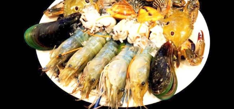 Lucky Boy Hotpot & B.B.Q Buffet