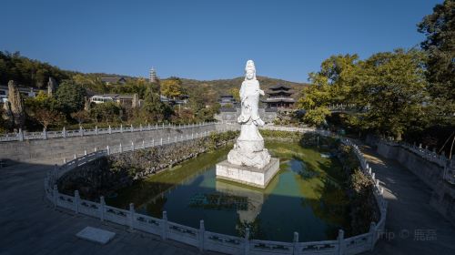 Longchang Temple