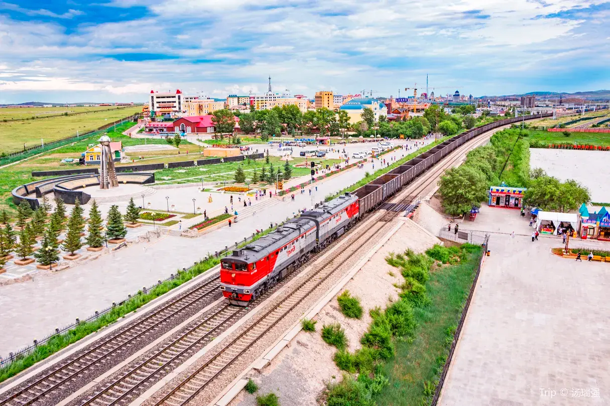 2_Manzhouli Guomen Scenic Area