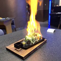 Jiang Tai WuEr (HuanQiu JinRong ZhongXin Restaurant) 여행 사진