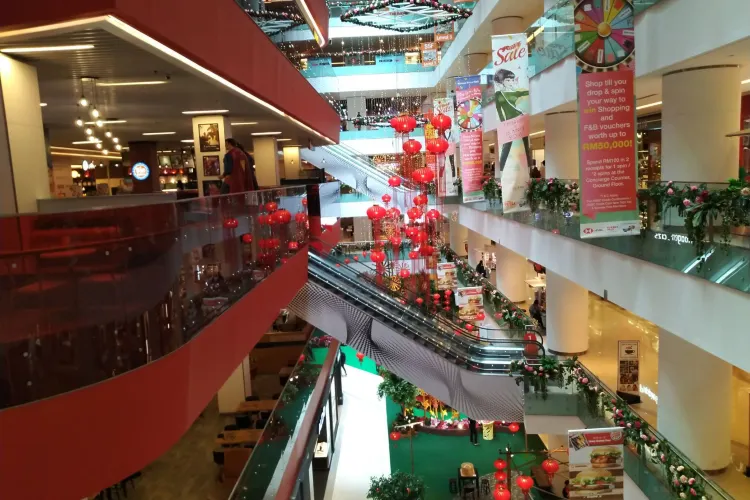 Shopping itineraries in Sunway Putra Mall in December updated in 2024 Trip