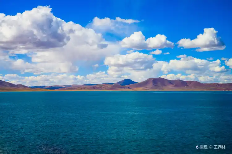 Hotels in Amdo County