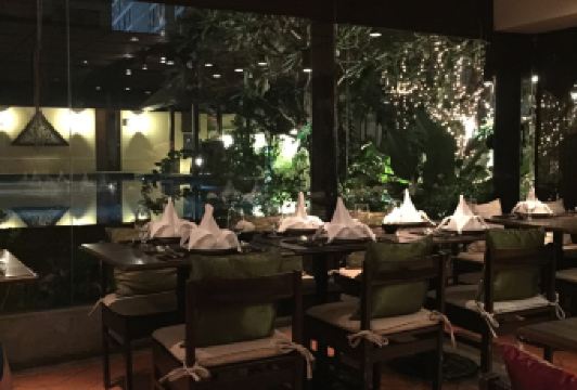 RUEN URAI FINE THAI CUISINE User Photo