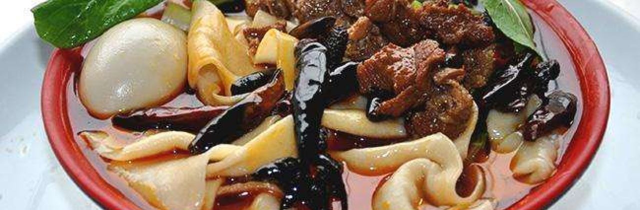 东方花园牛肉板面