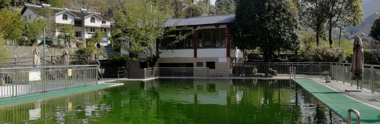 龙门谷休闲山庄