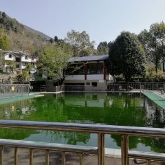 龙门谷休闲山庄 User Photo