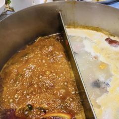 Jiangxiaoyuxian Fish Hot Pot (angangzongyuan) 여행 사진