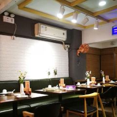 LUCK WIN TEAHOUSE User Photo