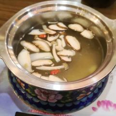 名都晓荷塘主题火锅(东京城店) User Photo