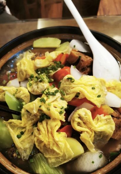 XIAO CHENG WEI DAO FU XI SI FANG CAI GUAN