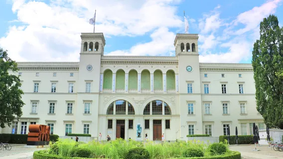 Hamburger Bahnhof - Contemporary Art National Gallery