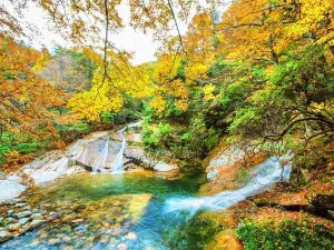 Eighteen Moon Lake Scenic Area