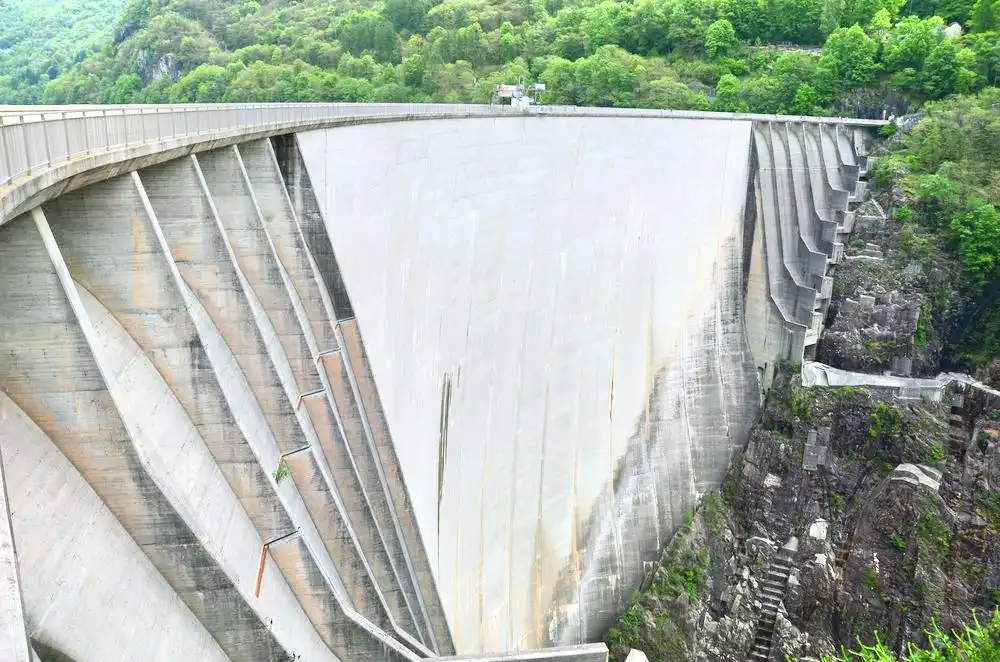 Hotels near Verzasca Dam