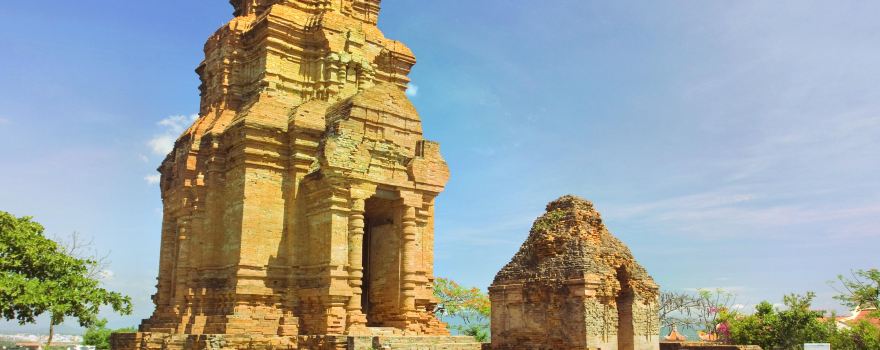 Po Sah Inu Cham Towers