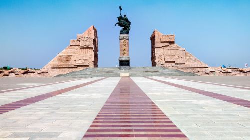 Genghis Khan Mausoleum Scenic Spot