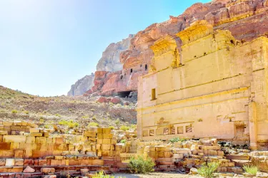 Qasr al Bint