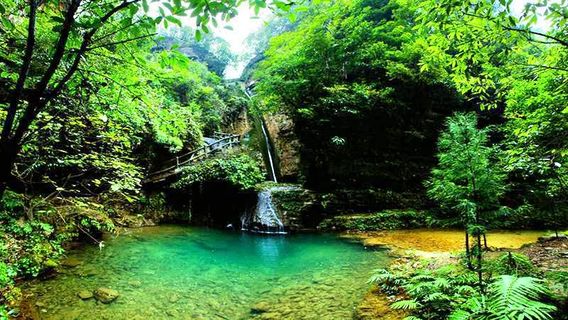 Shuangmen Gorge Chinese Poetry Valley