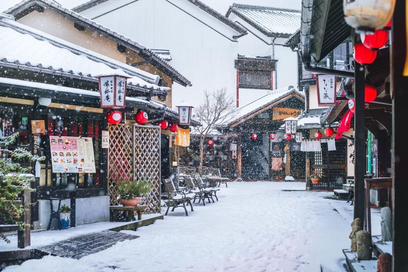 湯の坪街道