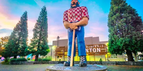 Paul Bunyan Statue