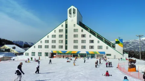 와시가타케 스키 및 스노보드 리조트 attraction in 구조