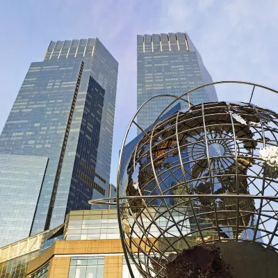 Отели с услугой бассейном в г. Квинсбери