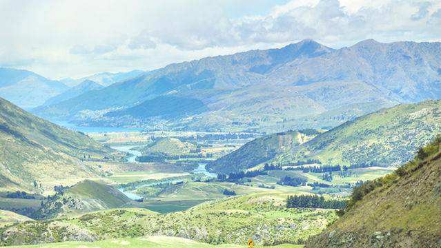 Crown Range Road Scenic Lookout
