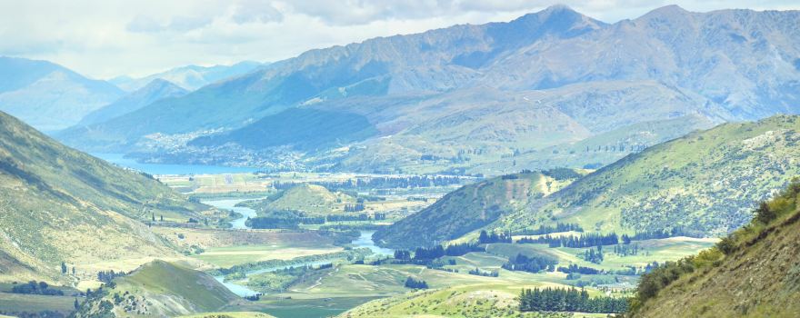 Crown Range Road Scenic Lookout
