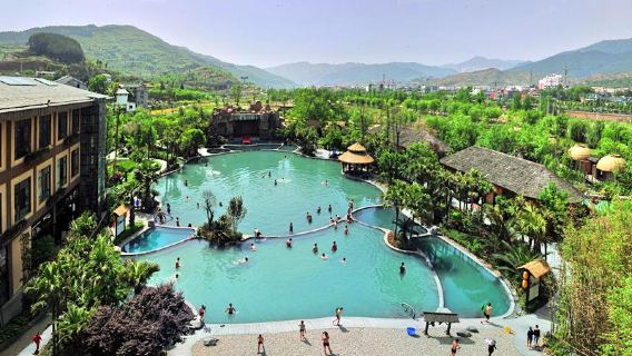 Jianmenguan Tianci Hot Spring