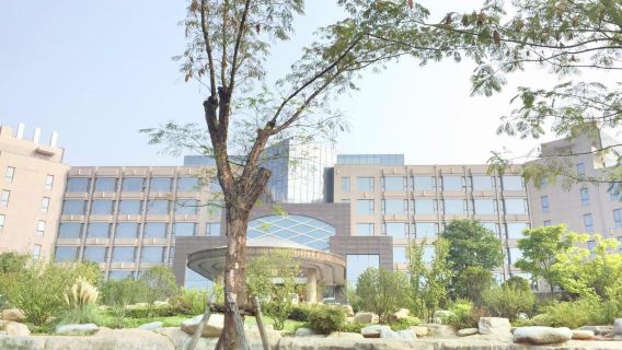 Jingtangchi Hot Spring Resort