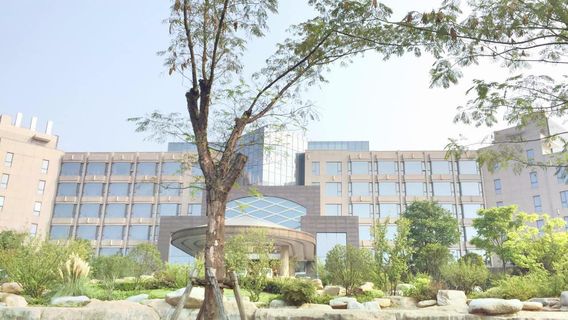 Jingtangchi Hot Spring Resort