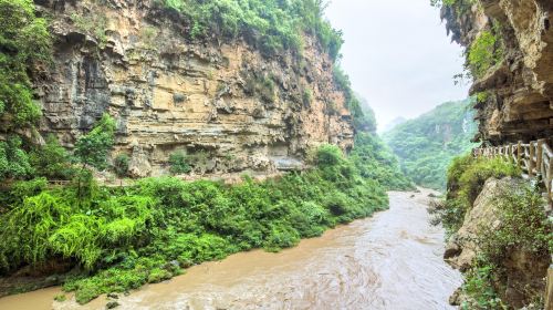 Maling River Gorge Rafting