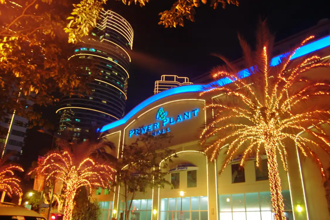 Hotels near Rockwell Center