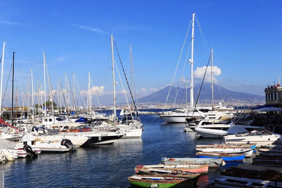 Via Caracciolo e Lungomare di Napoli