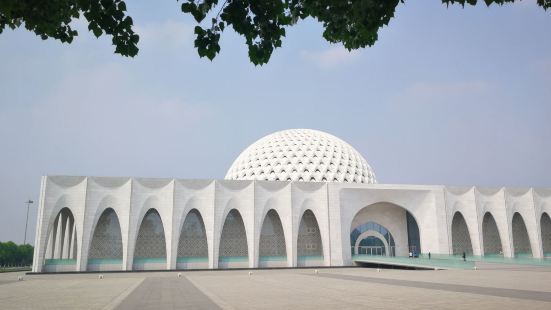 【位置】五一小長假過去打卡，導航容易找，沿途很多這裏的旅遊景