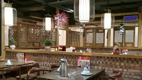 一哥酸菜鱼(桃江路店)