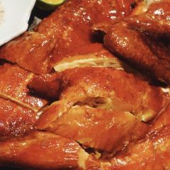 Yì By Jereme Leung User Photo