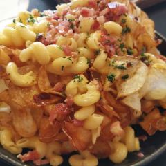 T.G.I Friday's(diagonal road) User Photo