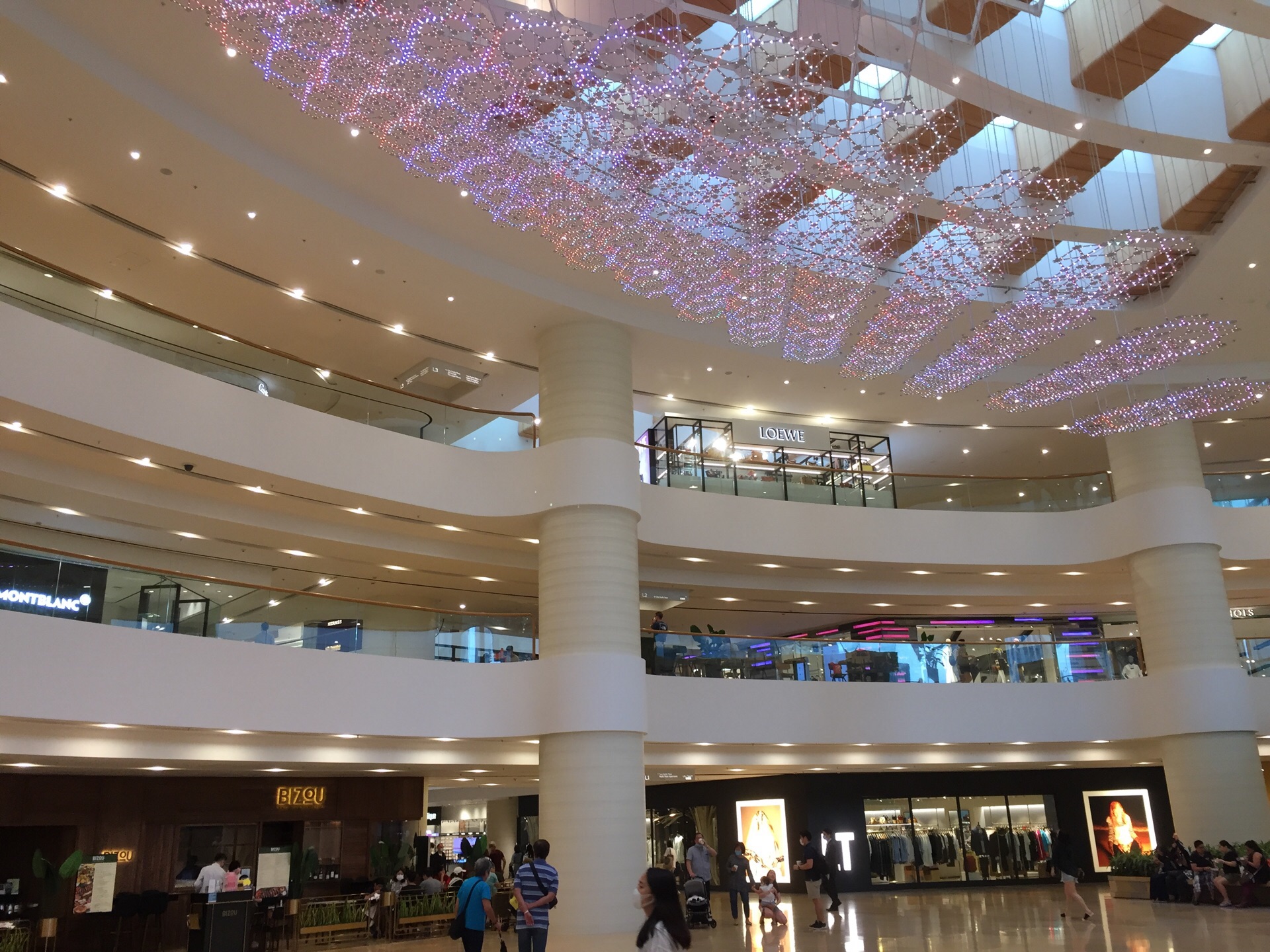 Pacific Place Hong Kong - Luxury Shopping Mall on Hong Kong Island – Go  Guides