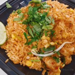 Myth I Bangkok Street food | Best mango sticky rice User Photo