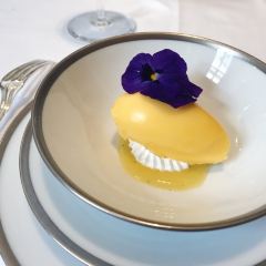 L'AMBROISIE User Photo