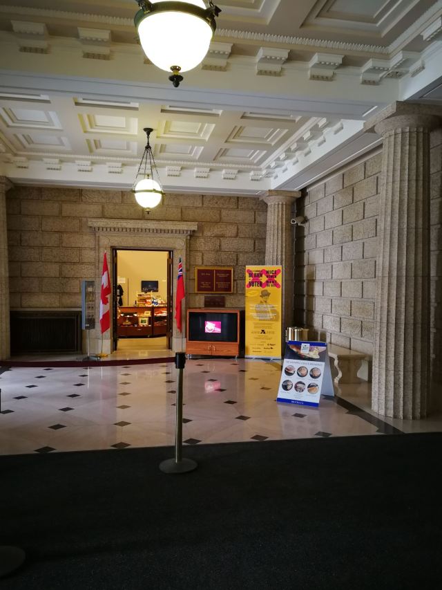 馬尼托巴省議會大廈