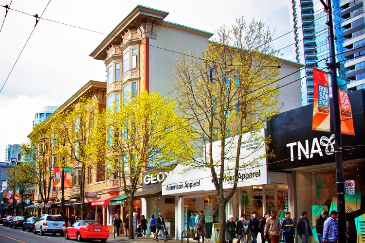 Shopping itineraries in Robson St in February (updated in 2024