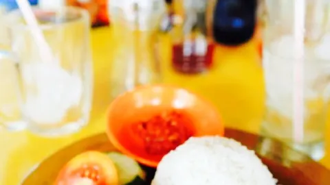 Asli & Yang Pertama Ayam Presto in 巴淡島