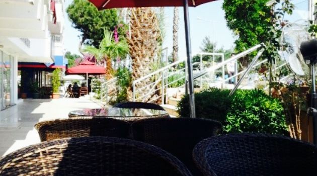 Kahvedeyiz Cafe