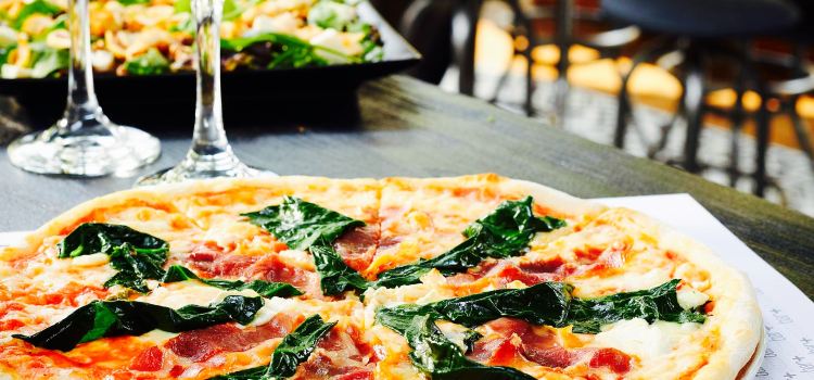 Saint's Bar + Pizza