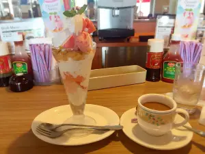 Denny's Yamanakako